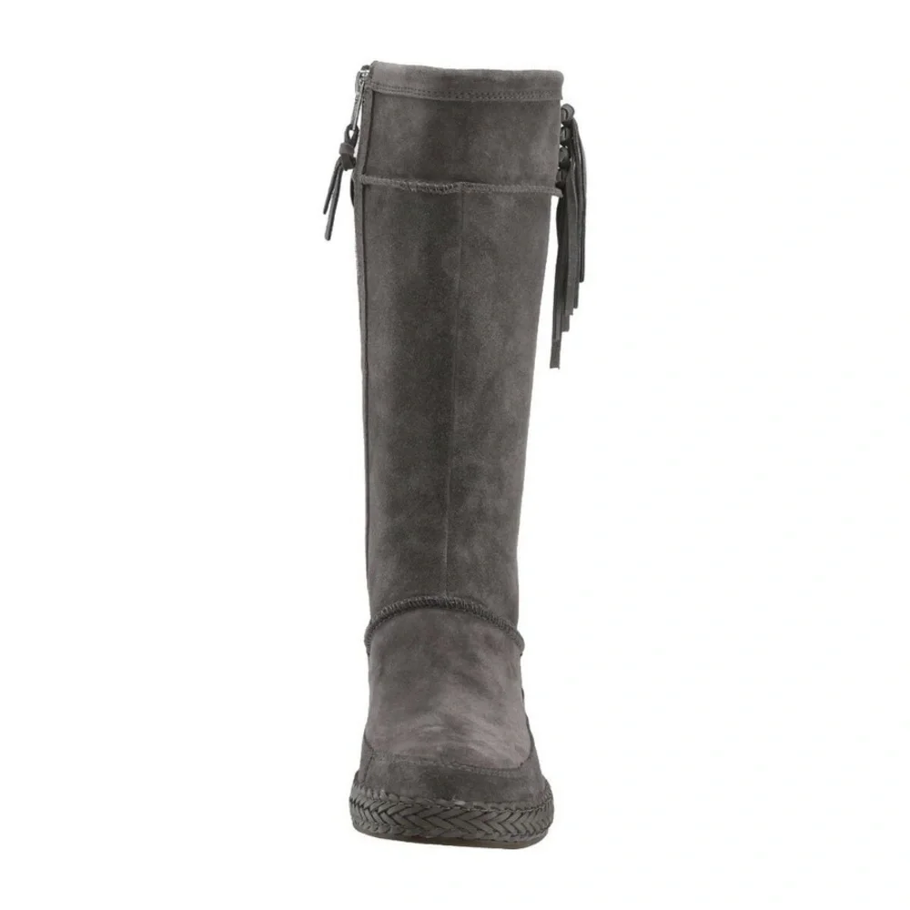 UGG Emerie Knee High Flat Boots Charcoal Gray Suede Tassel Charm Sz 7.5